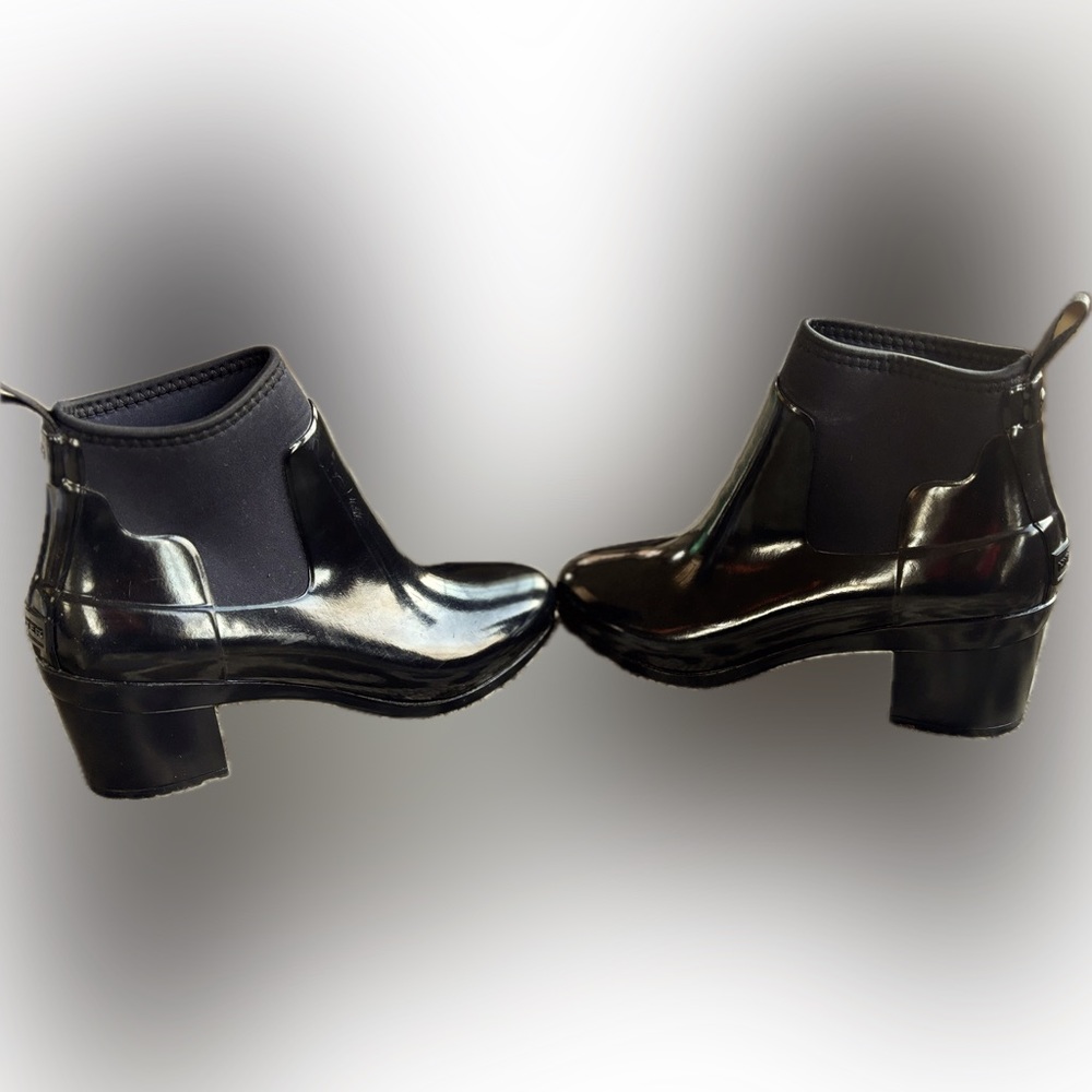 black Hunter booties, 6, EUC